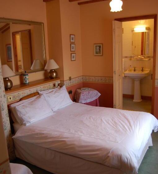 민박 Compton House