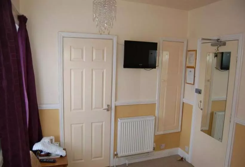 Bed and Breakfast Compton House