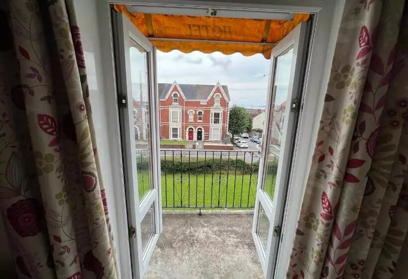 Aamiaismajoitus (B&B) Hurst Dene Apart