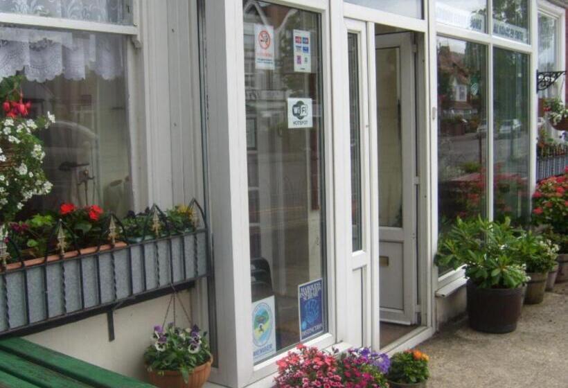 צימר Ivydene Guest House