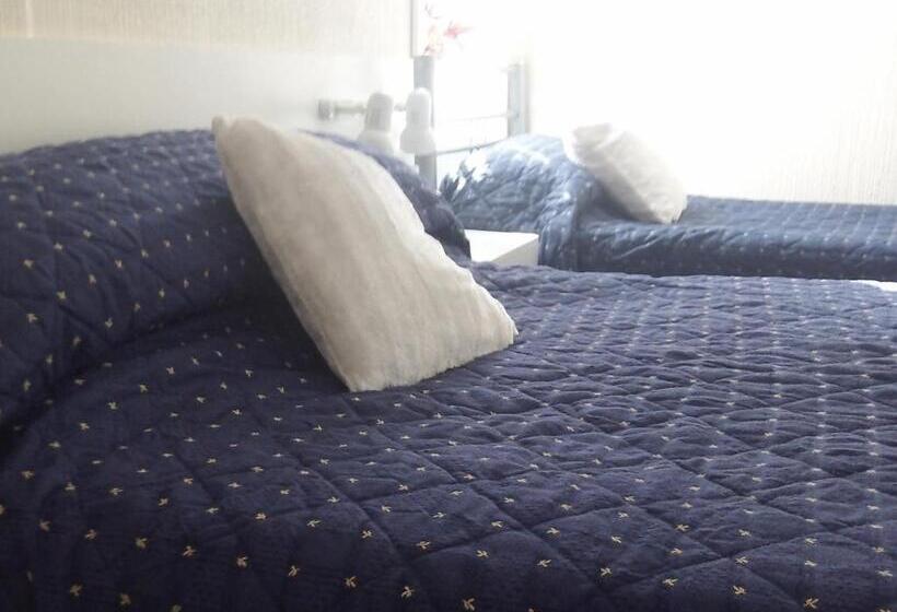 צימר Ivydene Guest House