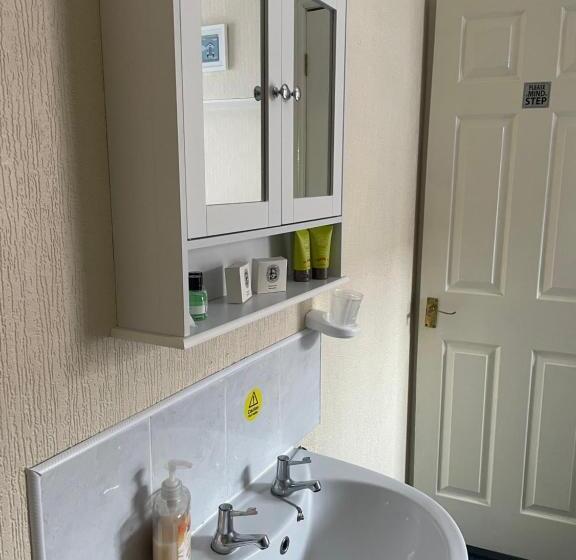 צימר Ivydene Guest House