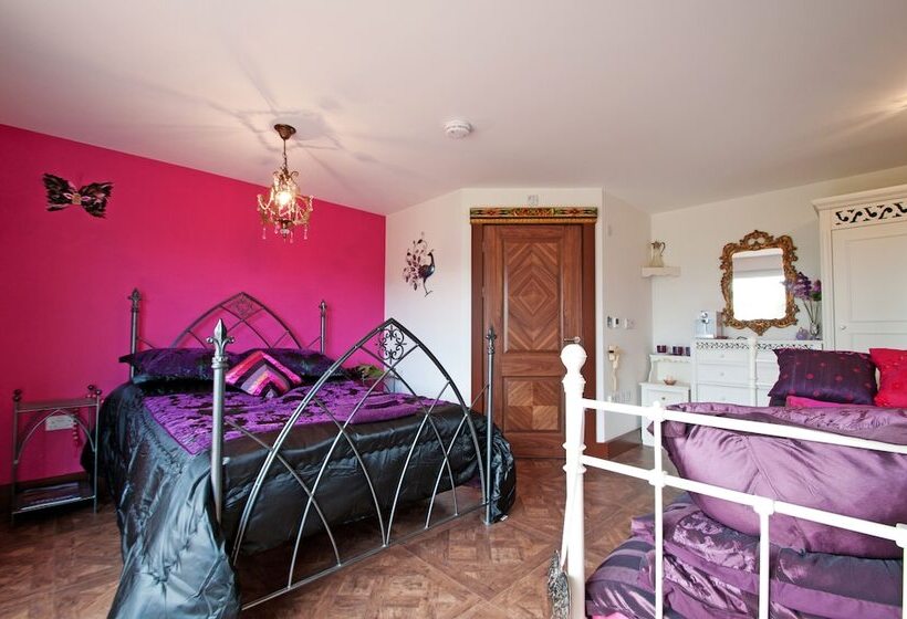 Bed and Breakfast Llamas Pyjamas