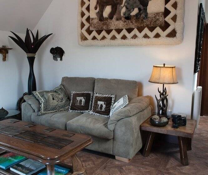 Bed and Breakfast Llamas Pyjamas