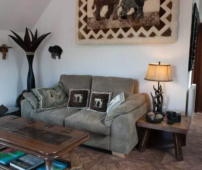 Bed and Breakfast Llamas Pyjamas