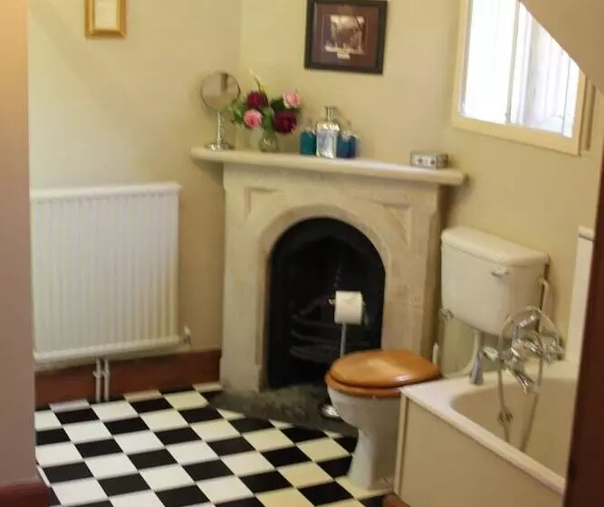 تختخواب و صبحانه Lullington House