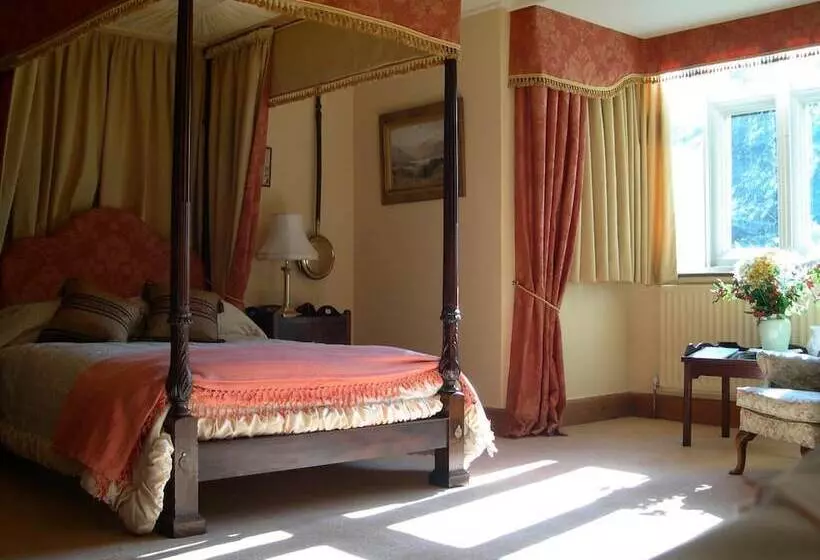 تختخواب و صبحانه Lullington House