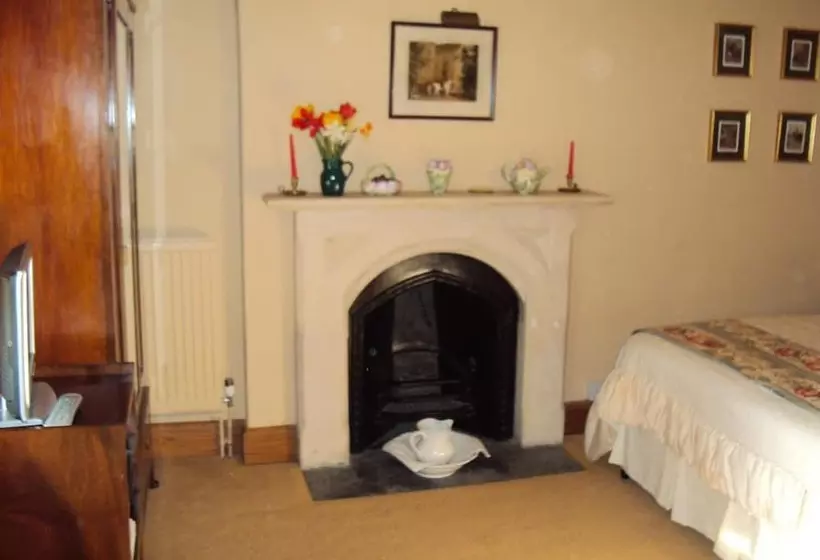 تختخواب و صبحانه Lullington House