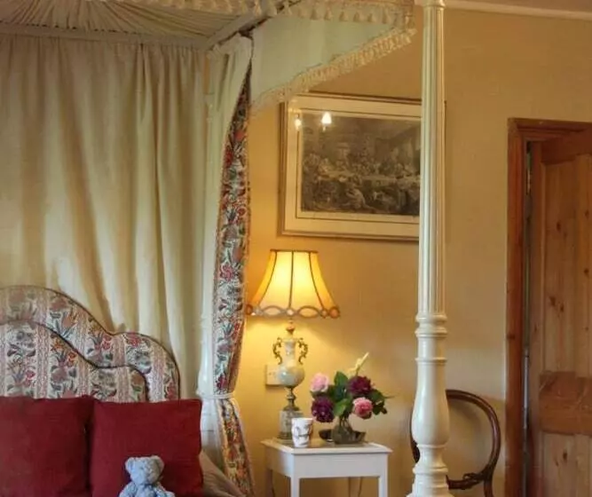 تختخواب و صبحانه Lullington House