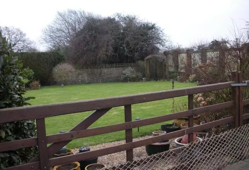 Aamiaismajoitus (B&B) Manor Farm Oast