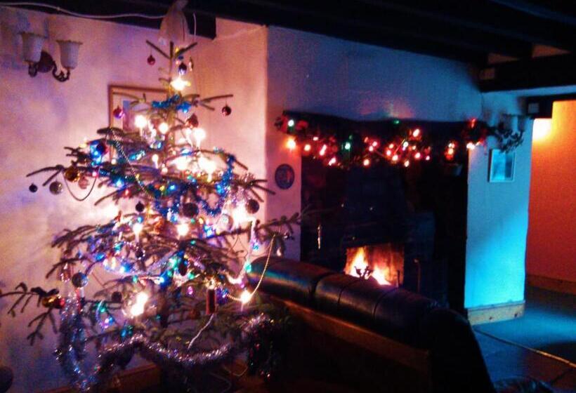 مبيت وإفطار Pen Y Bont