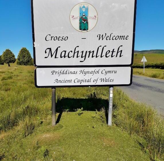 مبيت وإفطار Pen Y Bont