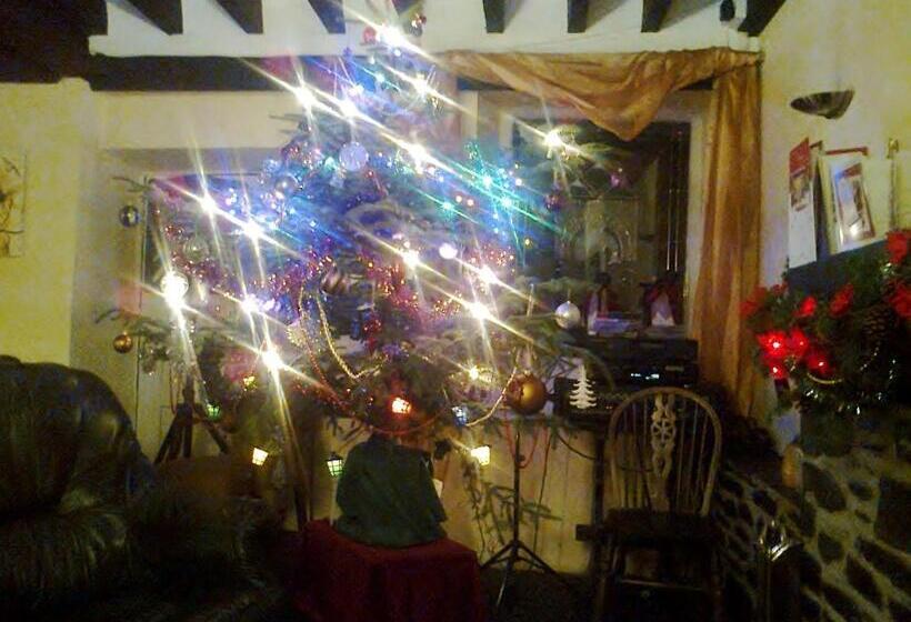 مبيت وإفطار Pen Y Bont