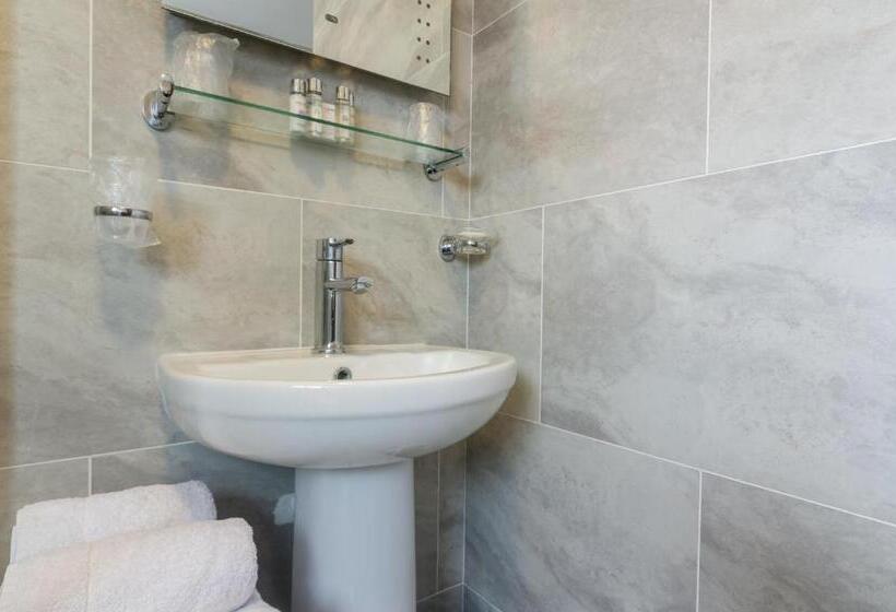 مبيت وإفطار Stoneleigh