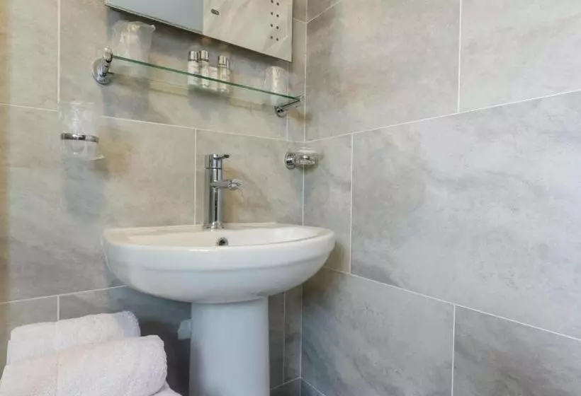 Aamiaismajoitus (B&B) Stoneleigh