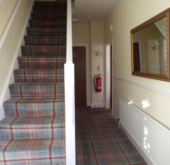 مبيت وإفطار Stoneleigh