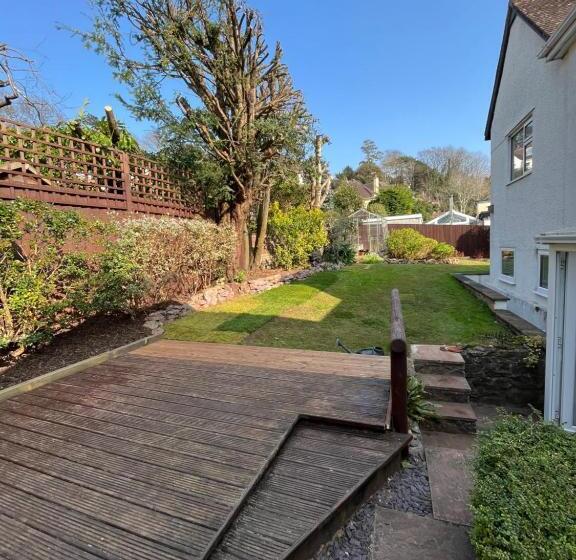 Bed and Breakfast Stover Lodge