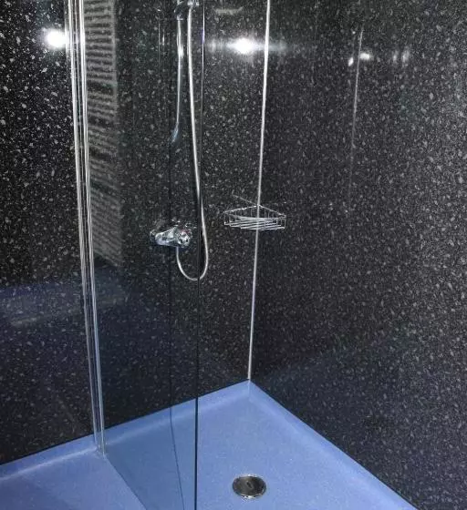 تختخواب و صبحانه Marine Rooms