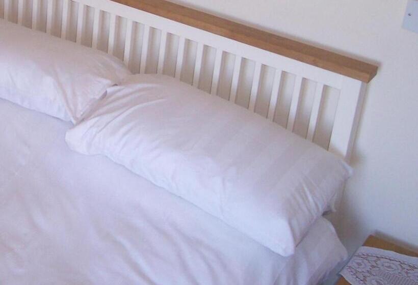 Bed and Breakfast The Poldark Inn