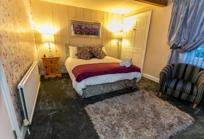 住宿加早餐  The White Horse