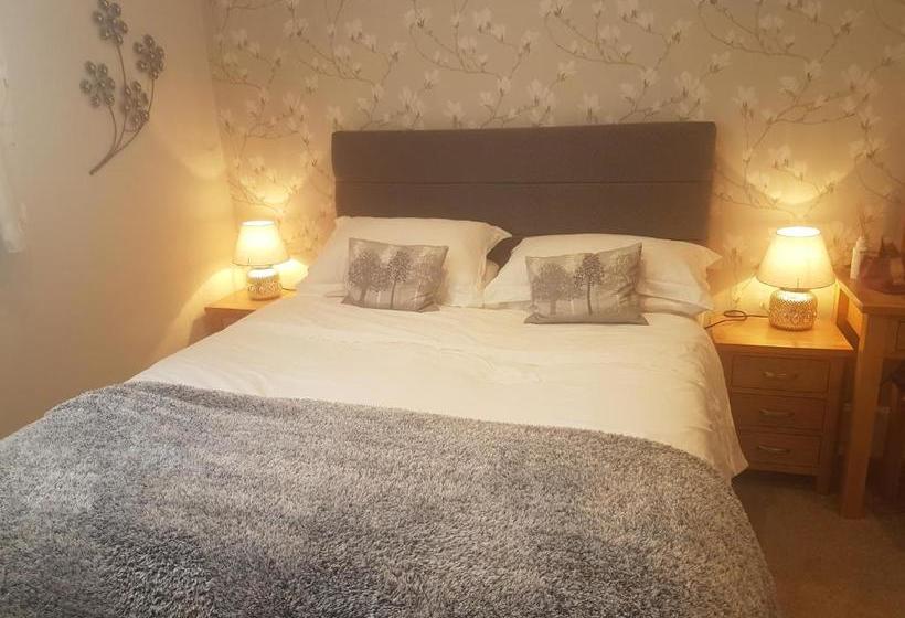 مبيت وإفطار Tregarth House