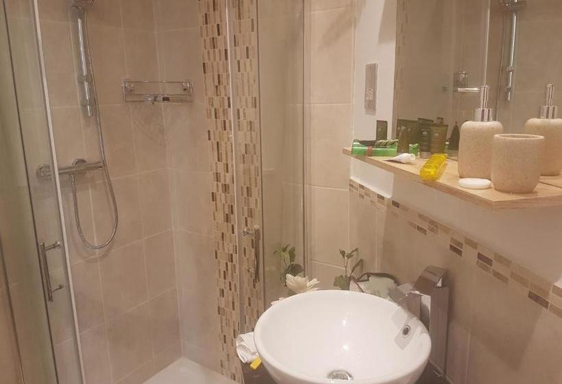 مبيت وإفطار Tregarth House