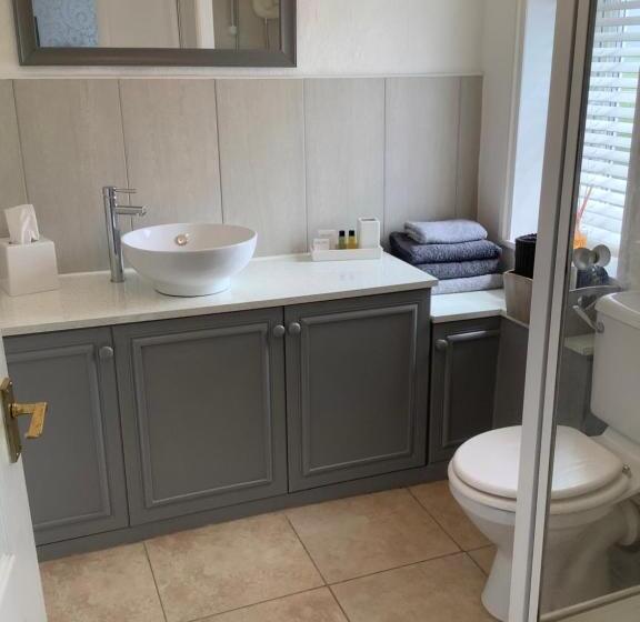 Birtles Farm Bed And Breakfast