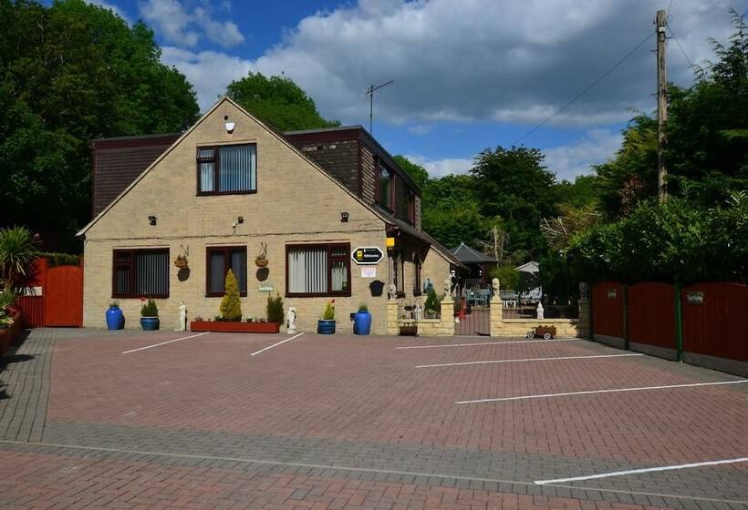 Castle Green Bed And Breakfast