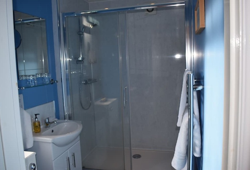 Castle Green Bed And Breakfast