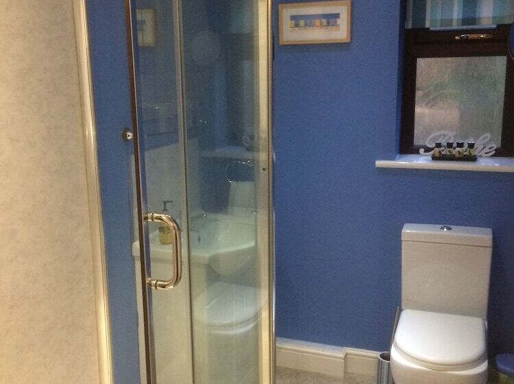 Castle Green Bed And Breakfast