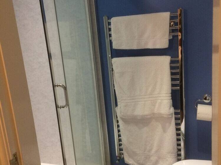 Castle Green Bed And Breakfast