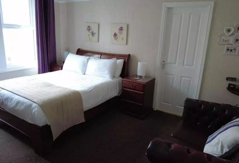 Colbourn Bed And Breakfast
