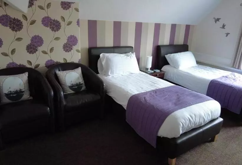 Colbourn Bed And Breakfast