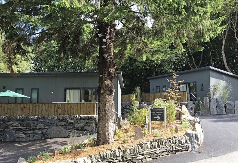 בית מלון כפרי Aberdunant Hall