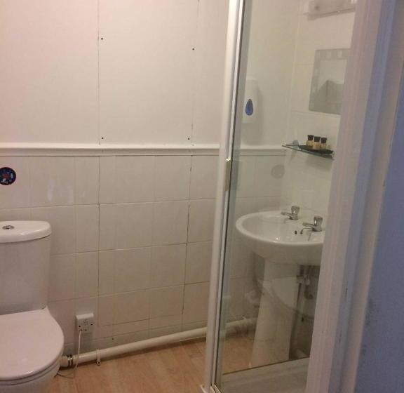 فندق Royal Temple Yacht Club