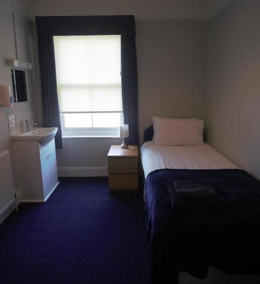 فندق Royal Temple Yacht Club