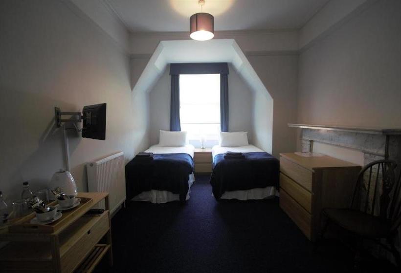 فندق Royal Temple Yacht Club