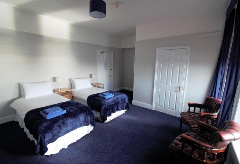 فندق Royal Temple Yacht Club