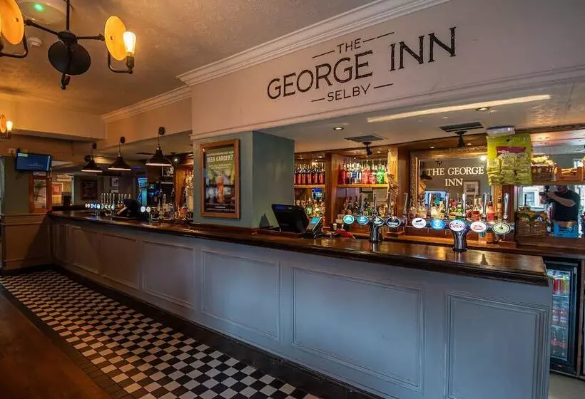 ホテル The George Inn