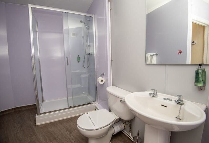 호텔 The George Inn