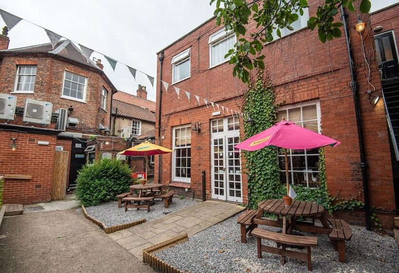 호텔 The George Inn