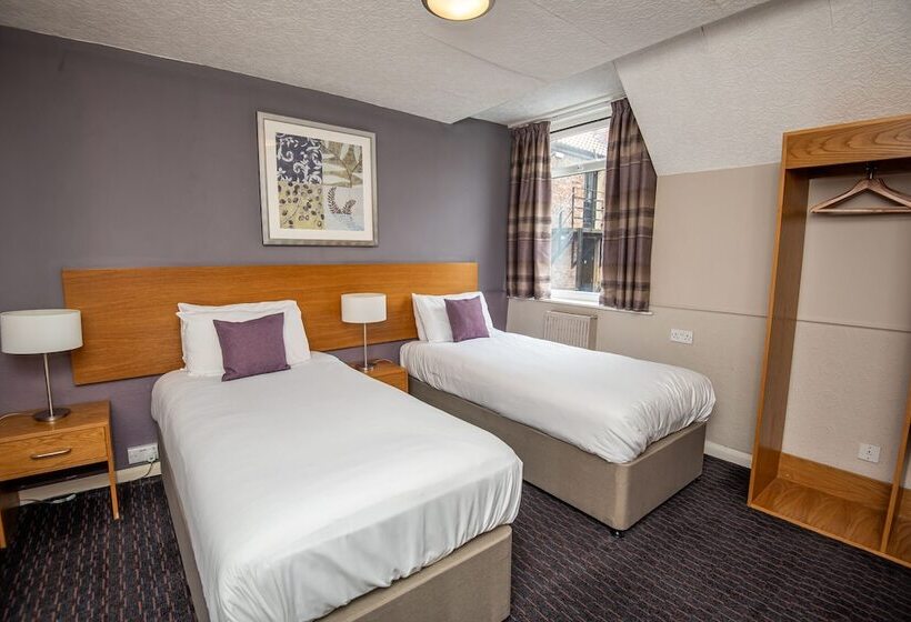 호텔 The George Inn