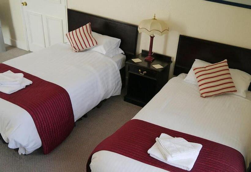 Отель The White Hart