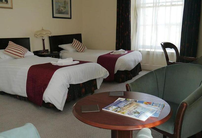 Отель The White Hart