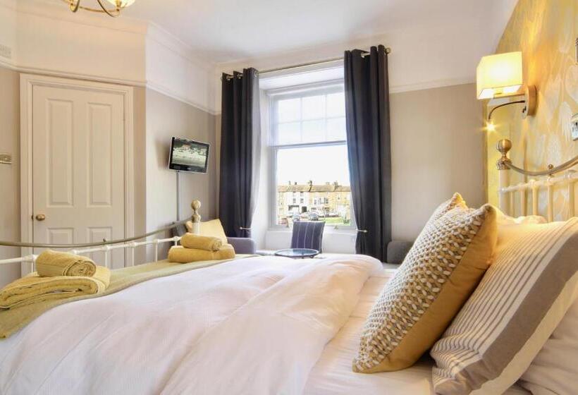 Ivy Cottage Bed & Breakfast