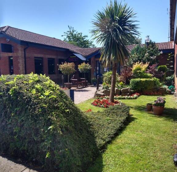 מוטל Redwings Lodge Dunstable