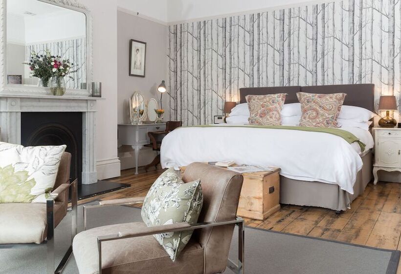 Ravenhurst Bed And Breakfast