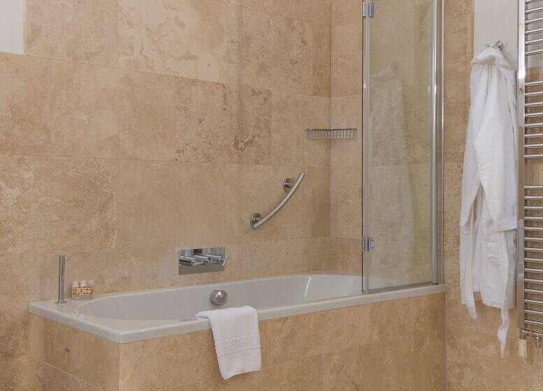 Ravenhurst Bed And Breakfast