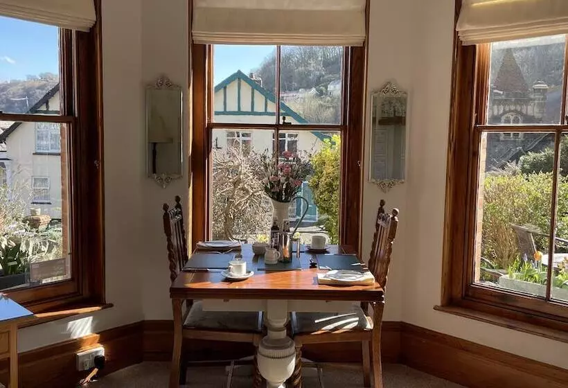 Southcliffe B&b