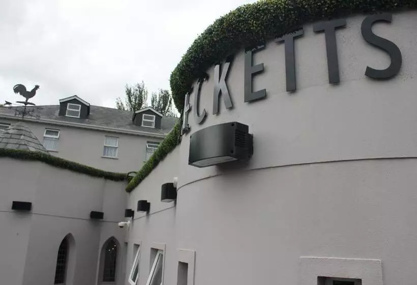 The Enniskillen Hotel And Motel